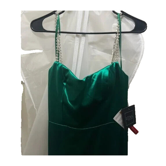 Ieena For Mac Duggal 12428 Charmeuse Rhinestone Strap‎ Trumpet Gown Size 0 NWT - Picture 3 of 5